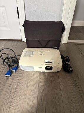 Epson White LCD Projector